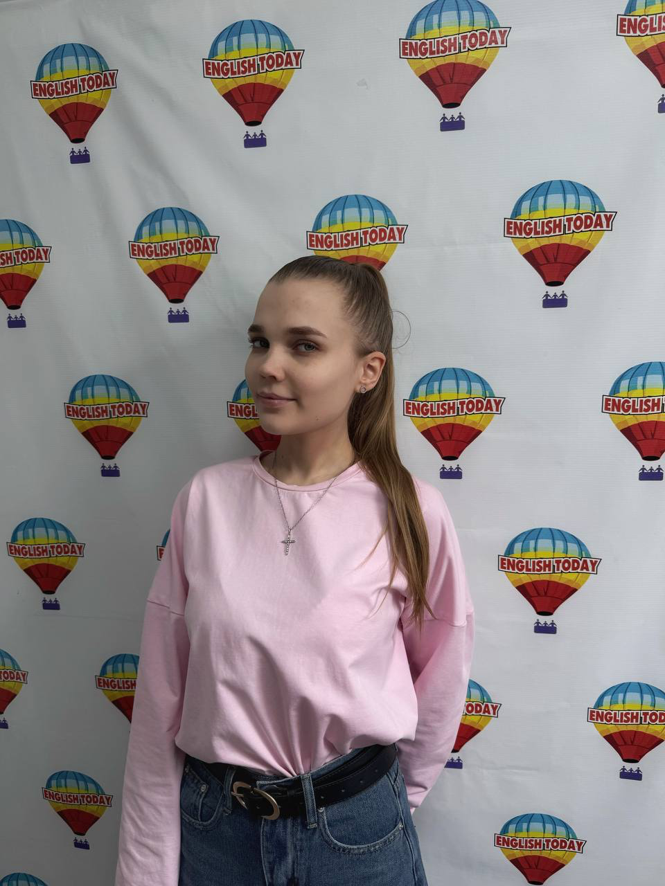 Ангелина Троян администратор, менеджер по работе с клиентами